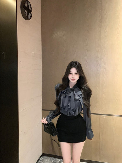 25Oct. 女高管穿搭 個性黑色荷葉修身襯衫/高腰半身裙