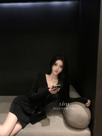 25Oct. 滿鑽流心 晚宴名媛重工V領褶皺連身裙