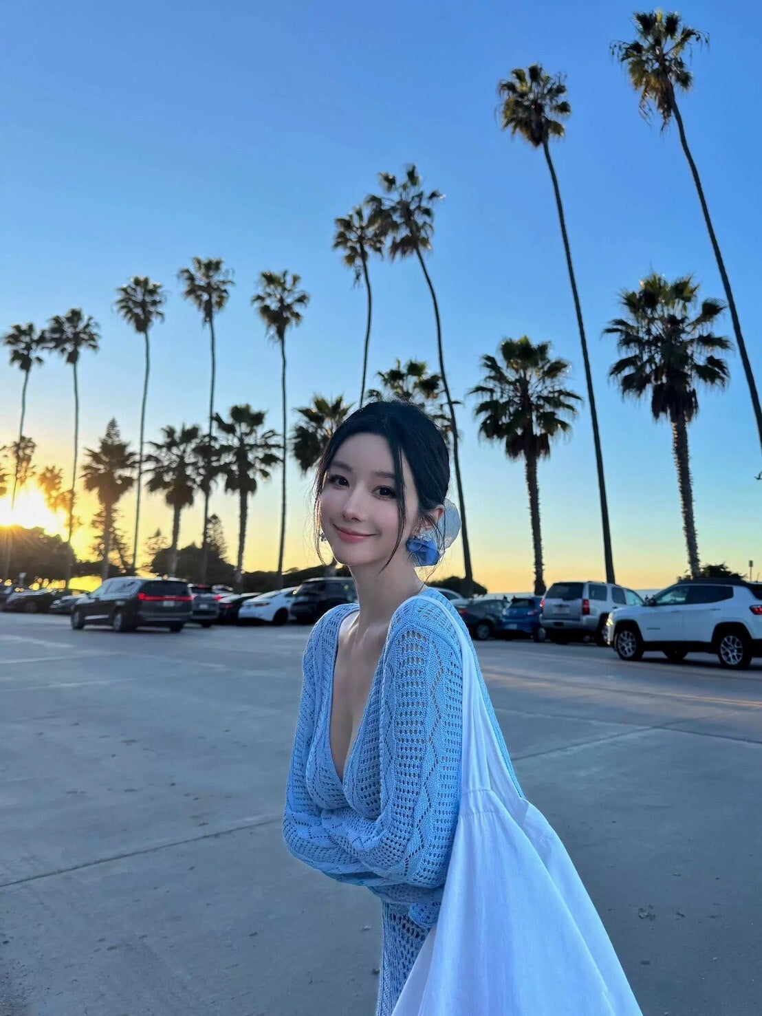 25Oct. 海邊度假 歐美出片高級藍針織縷空裙