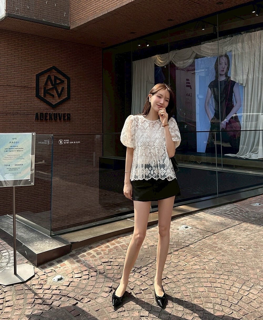 25Sep. 氣質蕾絲泡泡袖花邊上衣 杏