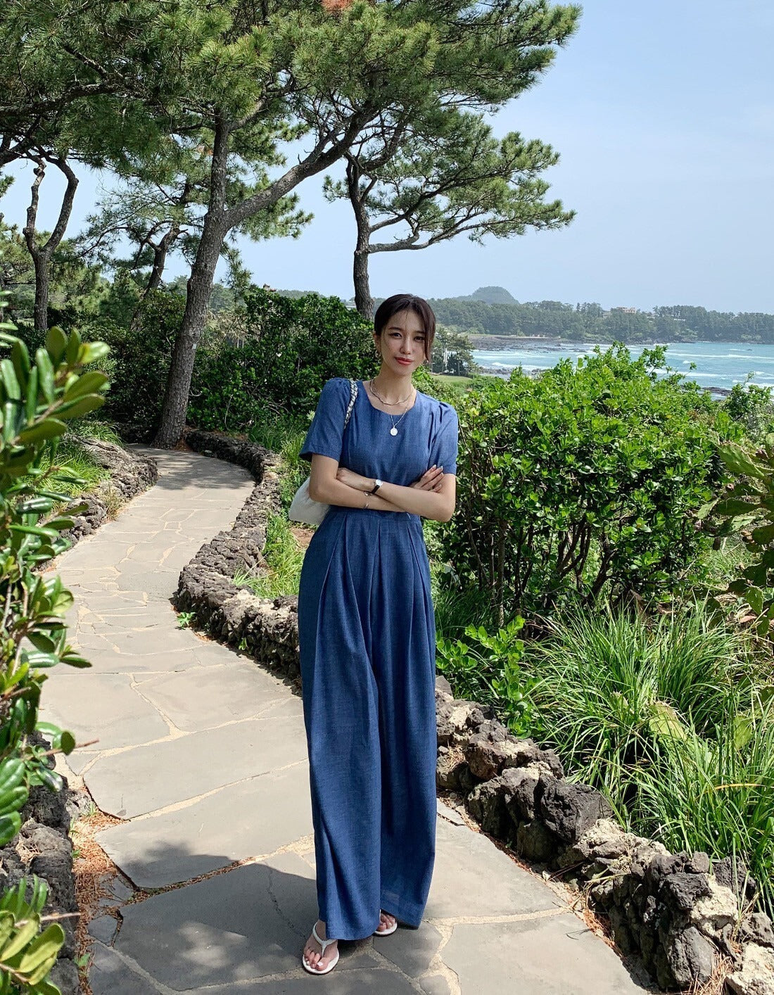 25Sep. 時髦丹寧藍修身圓領短袖連身褲