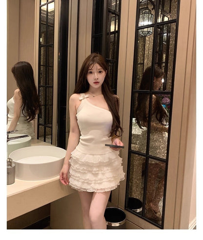 25Oct. 撩係甜心不對稱單肩蝴蝶結針織背心 白