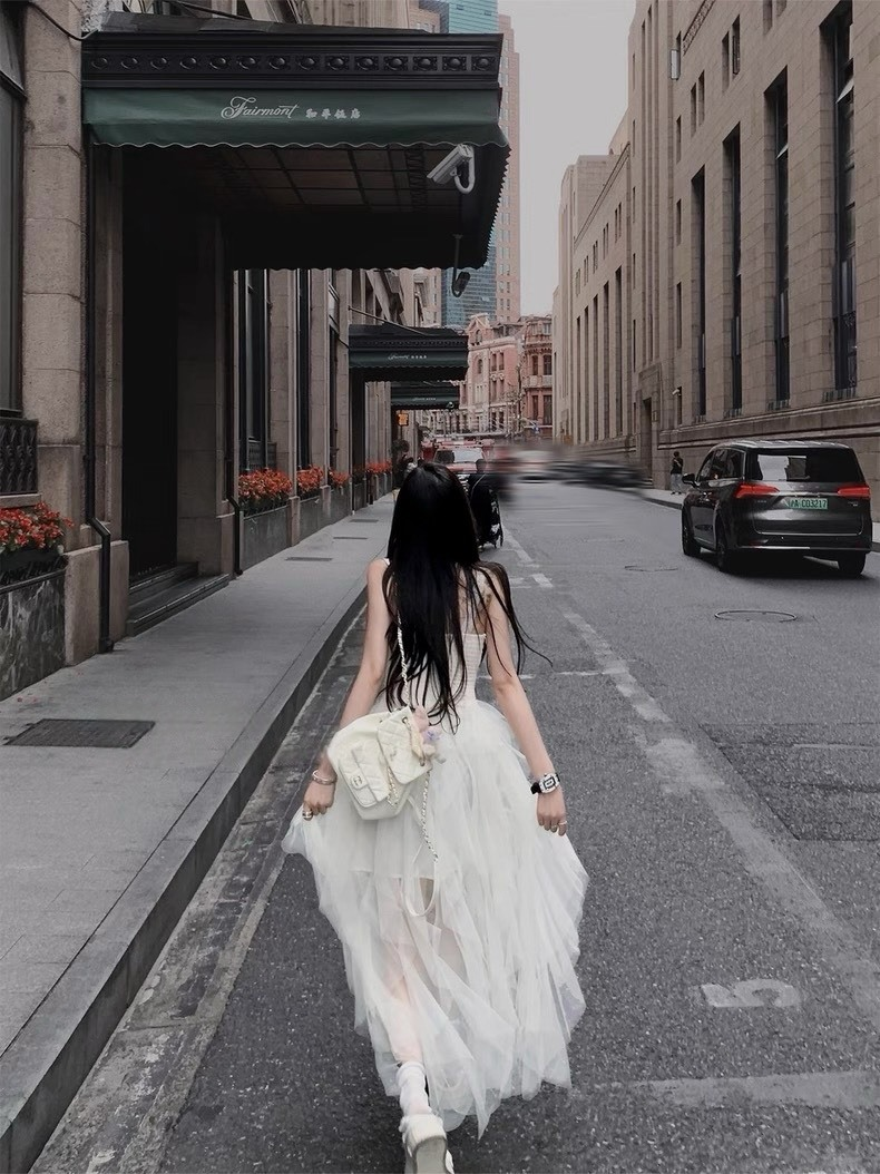 25Oct. 派對尤物 輕奢多層網紗拼接泡泡連身裙 白/黑