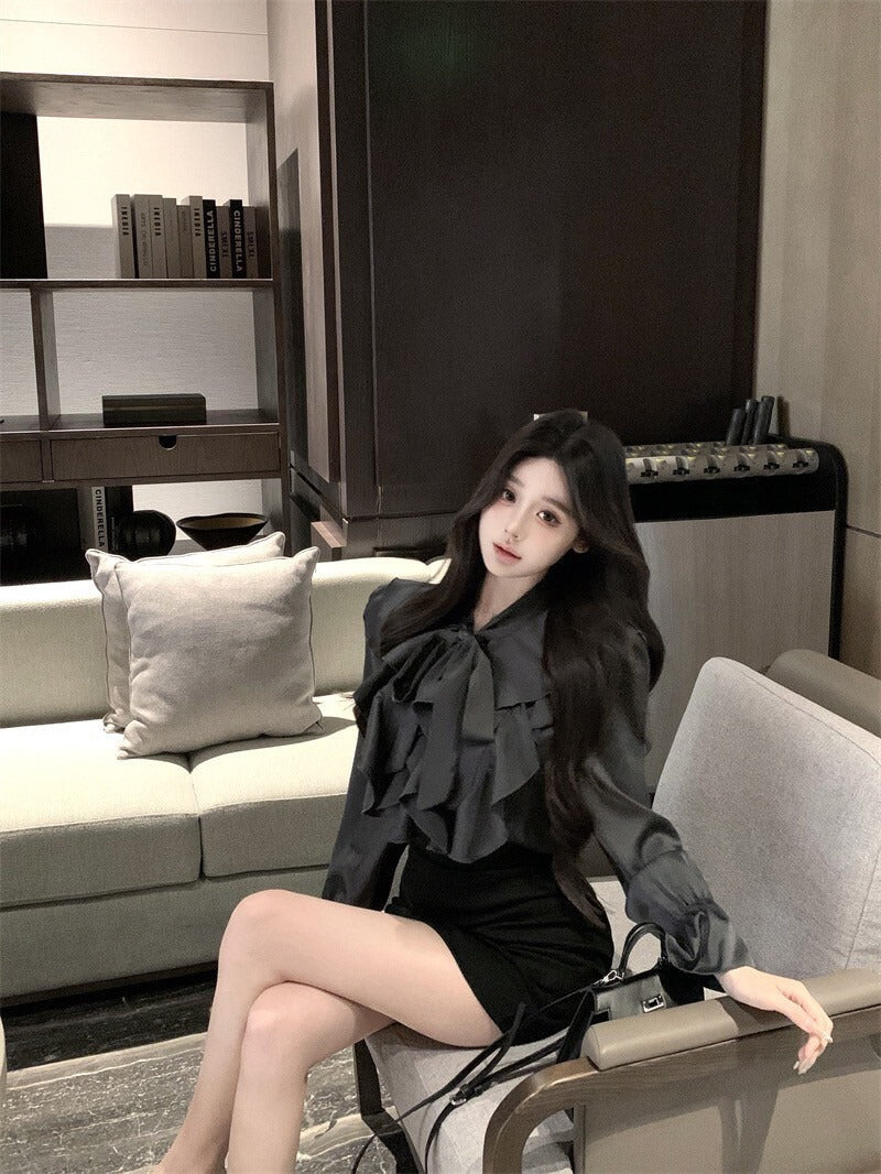 25Oct. 女高管穿搭 個性黑色荷葉修身襯衫/高腰半身裙