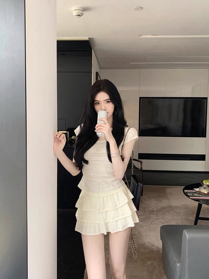 25Oct. 獨寵甜兒 氣質鈎花針織上衣/蛋糕半身裙 杏白
