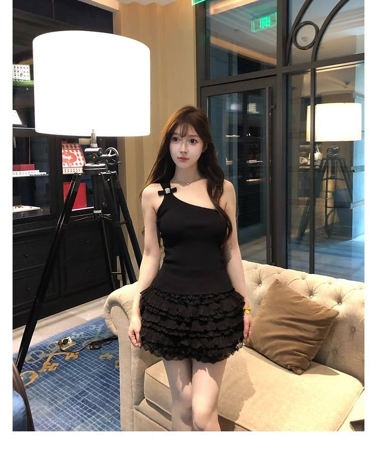 25Oct. 撩係甜心不對稱單肩蝴蝶結針織背心 黑