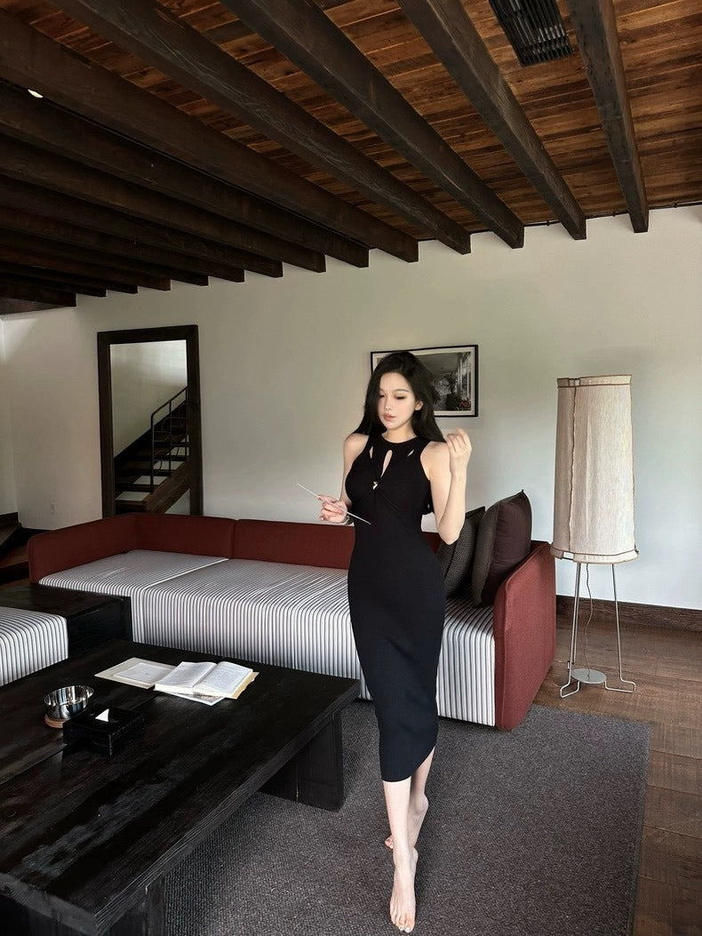 25Oct. 曲線主義-小巴色系 金釦縷空針織連身裙 湖水藍/黑