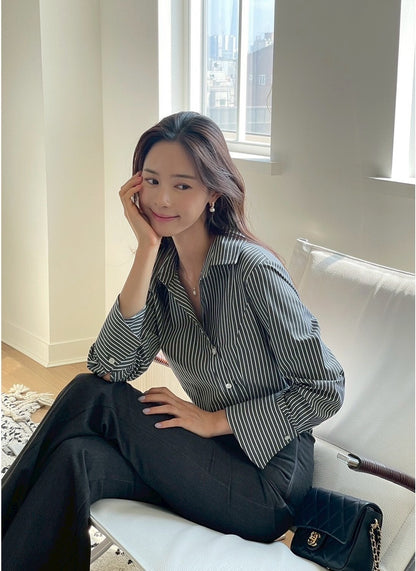 25Sep. 韓Chic簡約不規則側扣條紋襯衫 黑